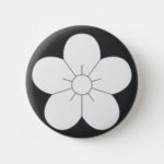 family crests flowers button pen